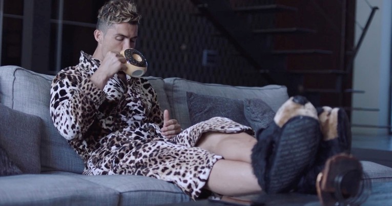 VIDEO Ovo je "piramida faraona Ronalda" od 33 mil. eura. Susjedi: Izgleda kao bolnica