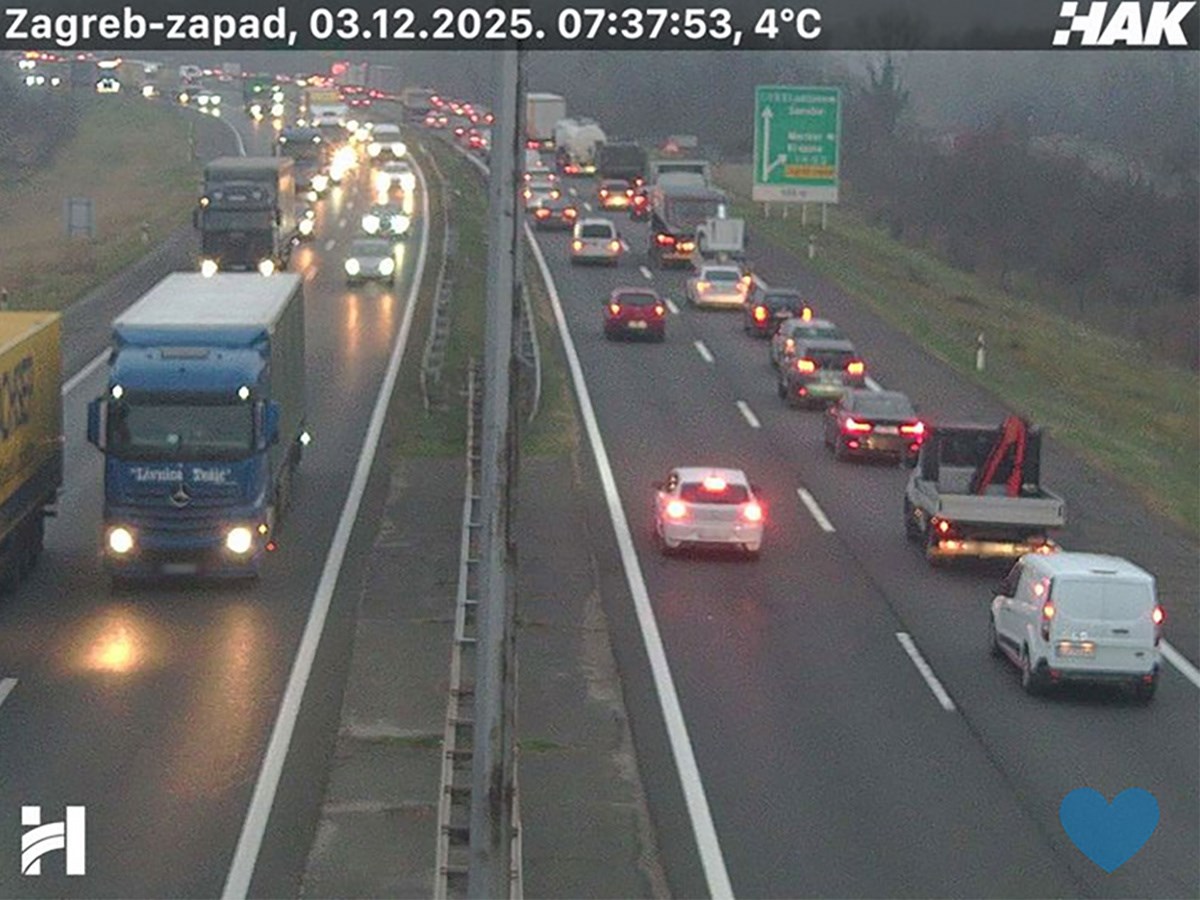 Magla smanjuje vidljivost, kolnici mokri: HAK upozorava vozače