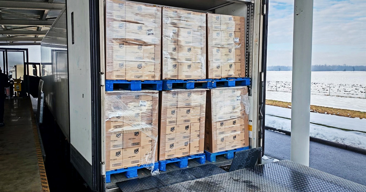 Na Bajakovu uhvaćen Turčin u švercu cigareta. U hladnjači skrivao 51.800 komada