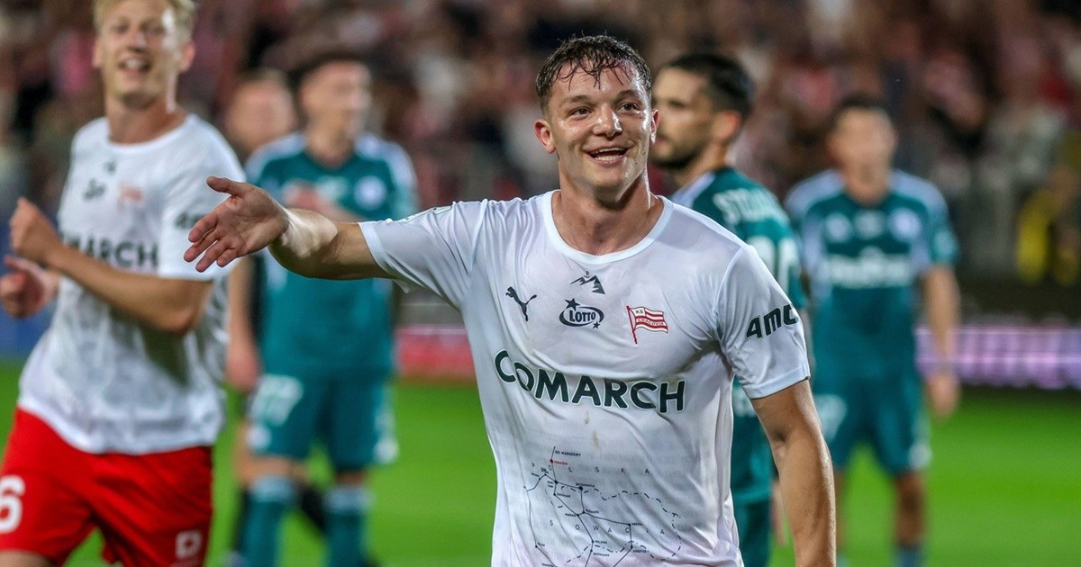 Dinamo ga je 2023. platio 2 mil. eura i ubrzo poslao na posudbu. Briljira u Poljskoj