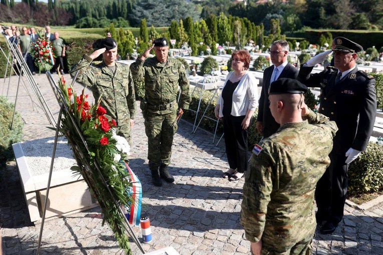 Diljem Hrvatske obilježava se 31. obljetnica Oluje. Koncerti, izložbe, baklje...