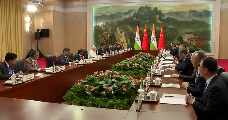 Sastali se Modi i Xi. Potvrdili zatopljenje odnosa