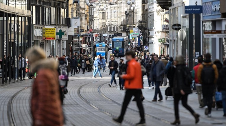 Novo istraživanje: Većina Hrvata je desno orijentirana, žele vođu čvrste ruke