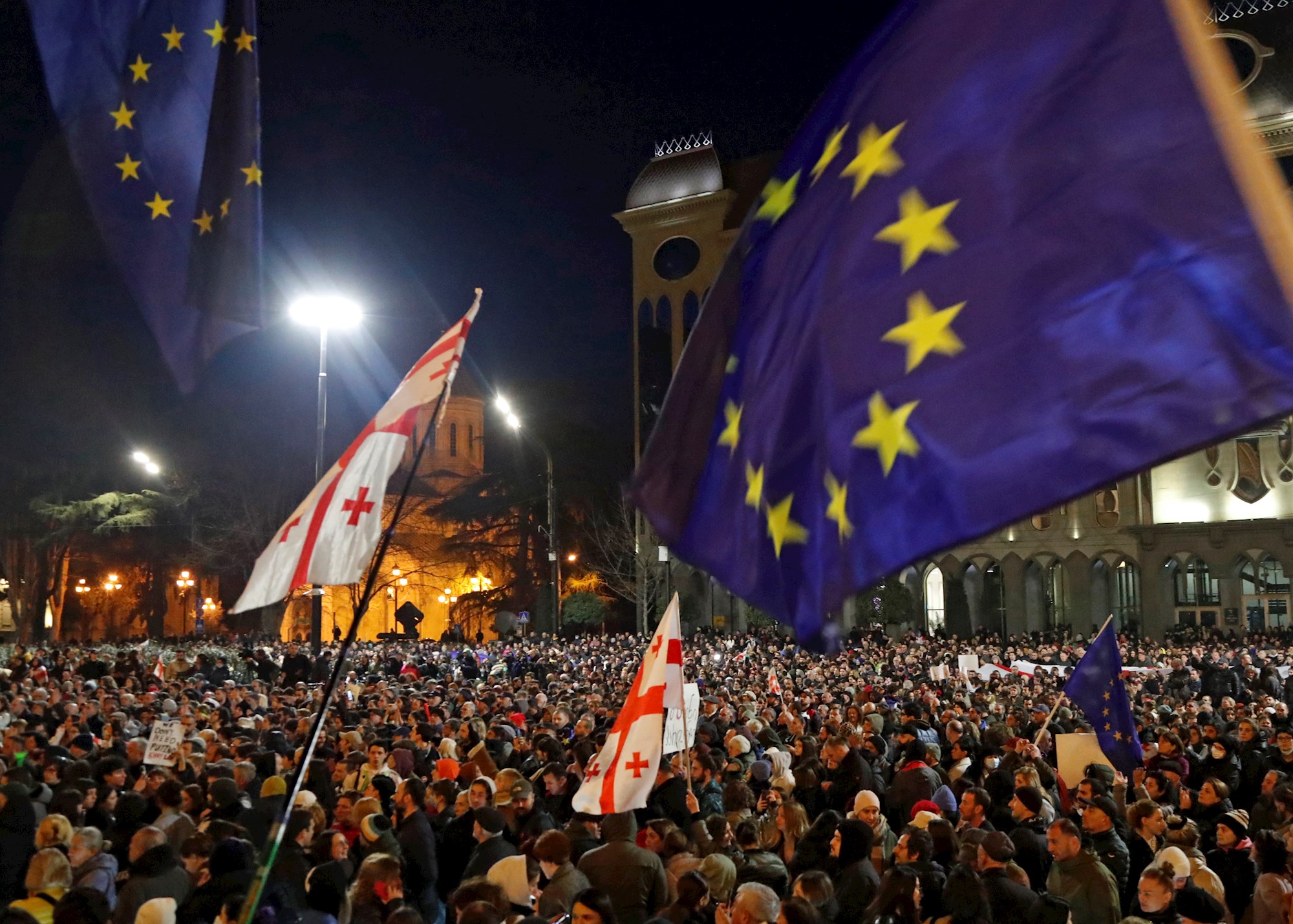 Neredi u Gruziji zbog zakona o "stranim agentima". Prosvjednici vikali: "Vi ste Rusi"