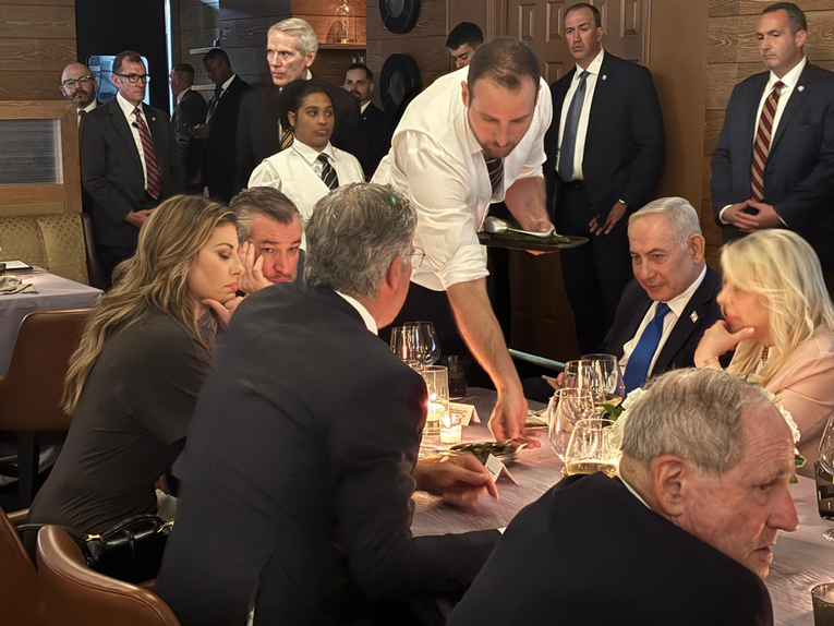 Libanonskom bankaru prijeti uhićenje nakon što je večerao s Netanyahuom
