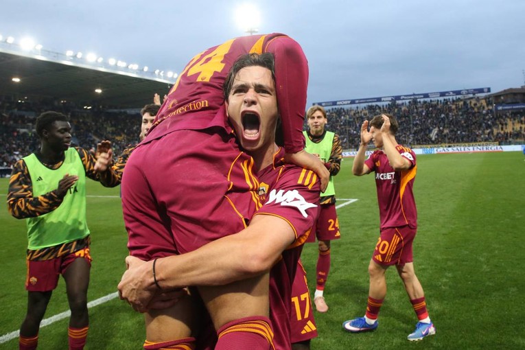 Luda utakmica u Serie A. Pogledajte preokret kojim je Roma ostala u borbi za LP