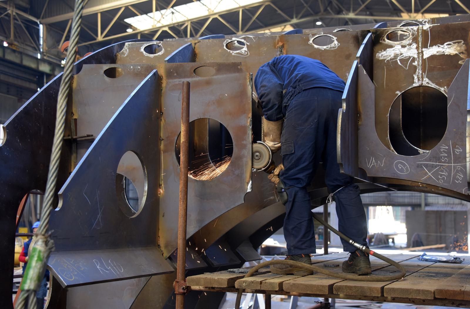 Porasle zalihe gotovih industrijskih proizvoda u Hrvatskoj