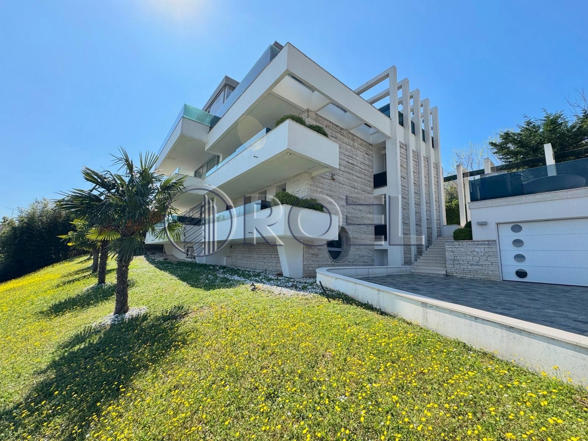 FOTO U Ičićima se prodaje vila za 7 milijuna eura. Ima saunu, unutarnji bazen...