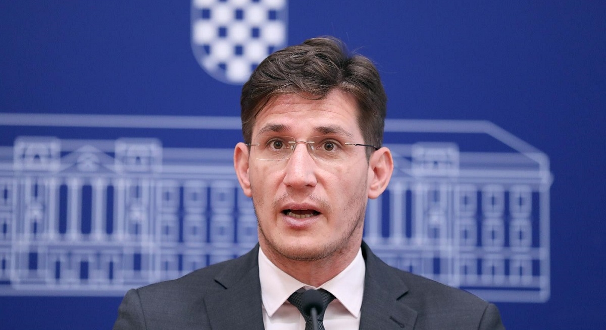 Mostovac Troskot:  Migranti surfaju na stiroporskim daskama