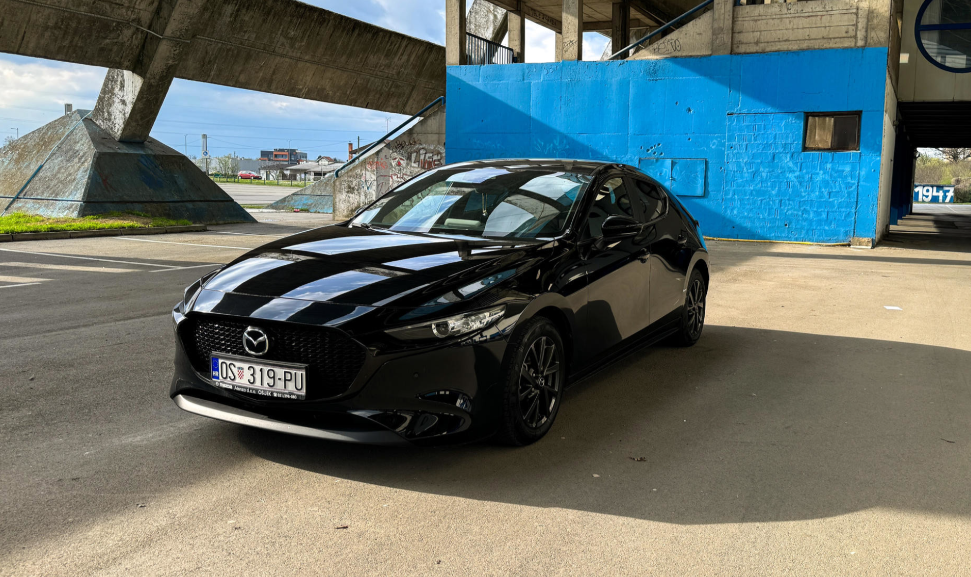 Pregledali smo polovne aute na Oglasima. Jedna Mazda je hit, a cijena 15.999 €
