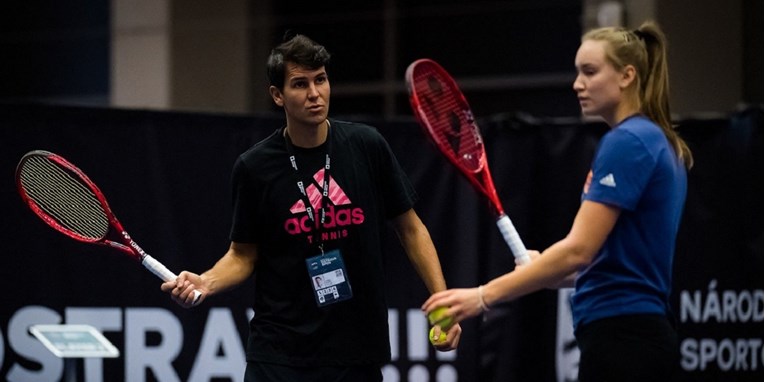 Ukinuta suspenzija hrvatskom treneru prijavljenom za maltretiranje Ribakine