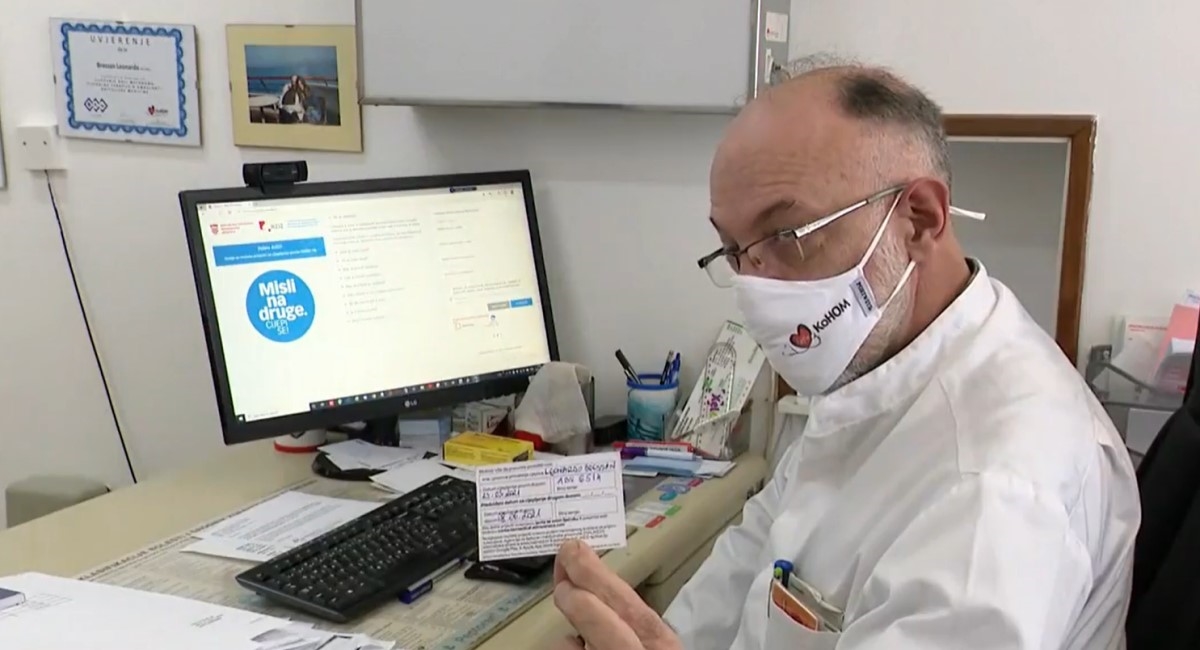 Kako je moguće da se liječnik nakon cijepljenja prijavio u Cijepise?