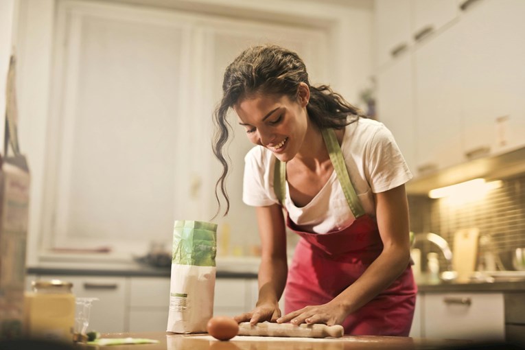 "Mlade kućanice" otkrivaju kako je biti domaćica dok muževi zarađuju