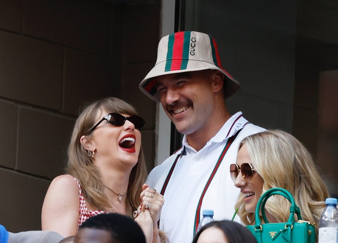 Travis je otkrio gomilu toga o vezi s Taylor i - awwww!