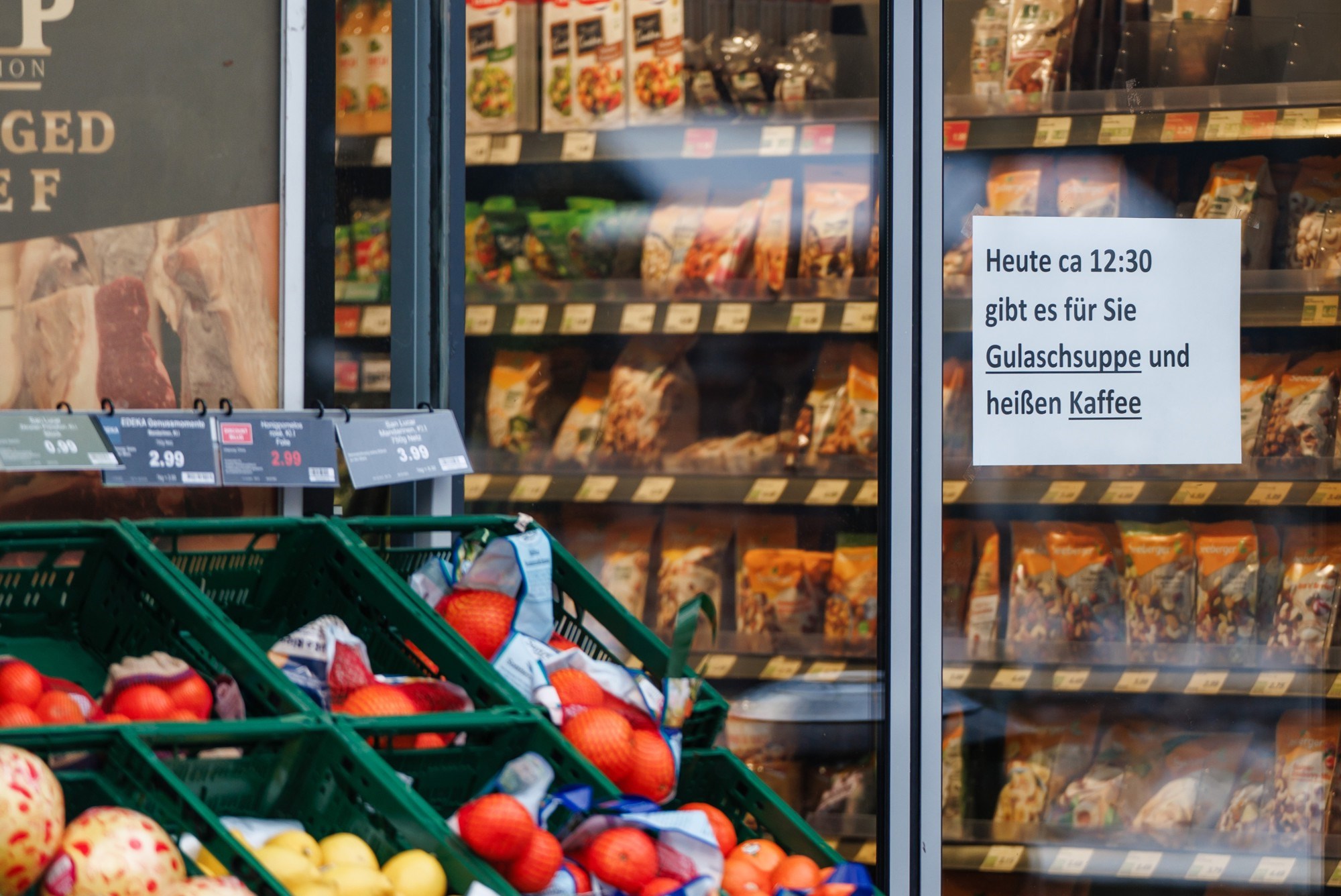 Inflacija u eurozoni blago usporila u prosincu