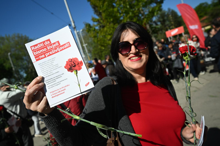 SDP: Tražimo četverodnevni radni tjedan i rad studenata u staž
