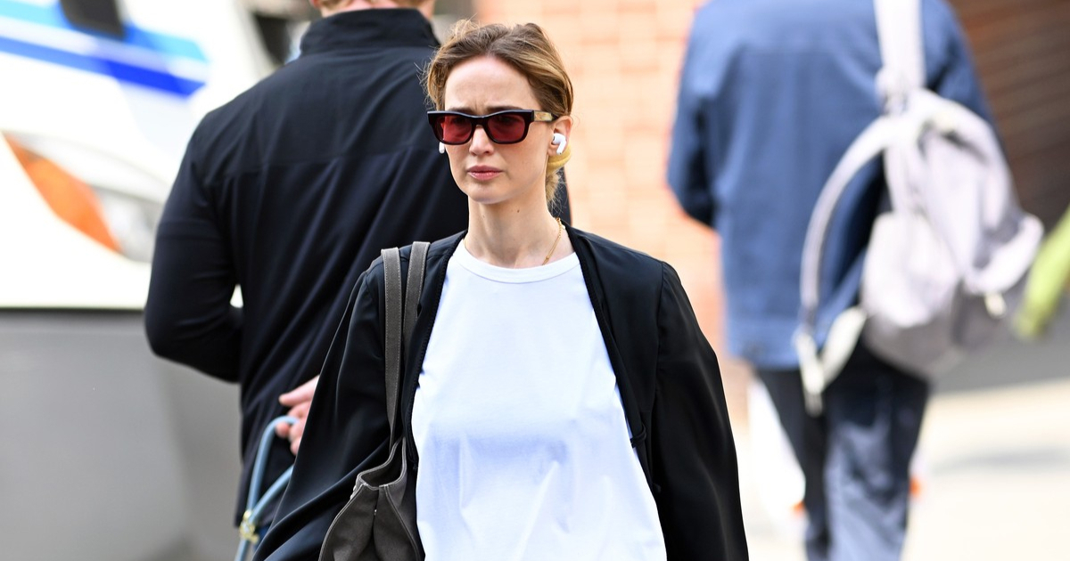 Jennifer Lawrence prošetala New Yorkom, pažnju privukao izbor obuće