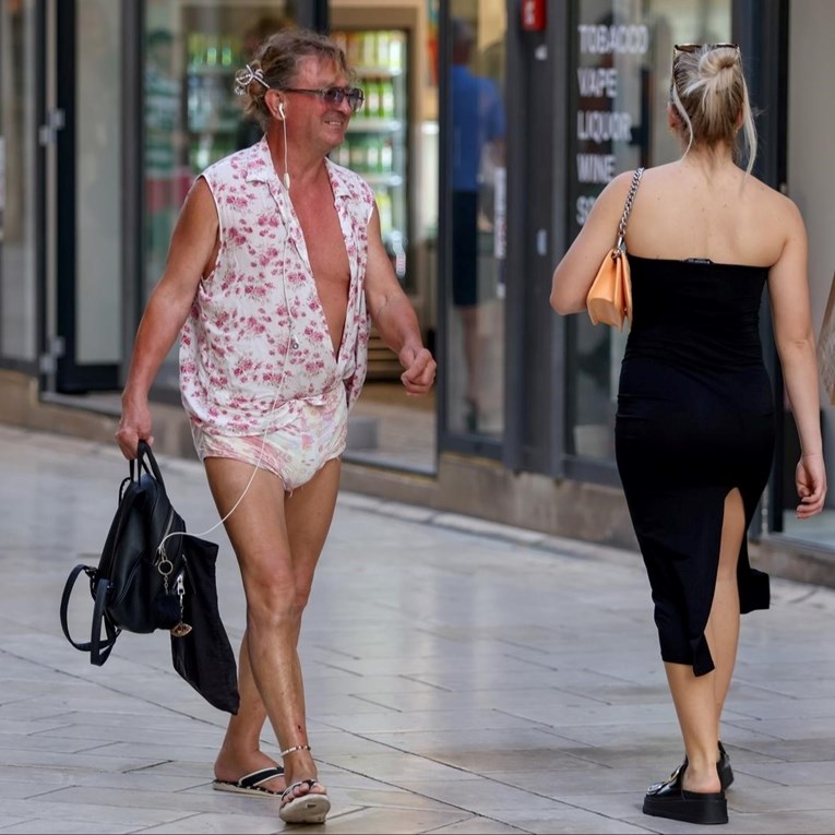 Sjećate se "zadarskog modnog mačka"? Snimljen je na Kalelargi u ljetnom izdanju