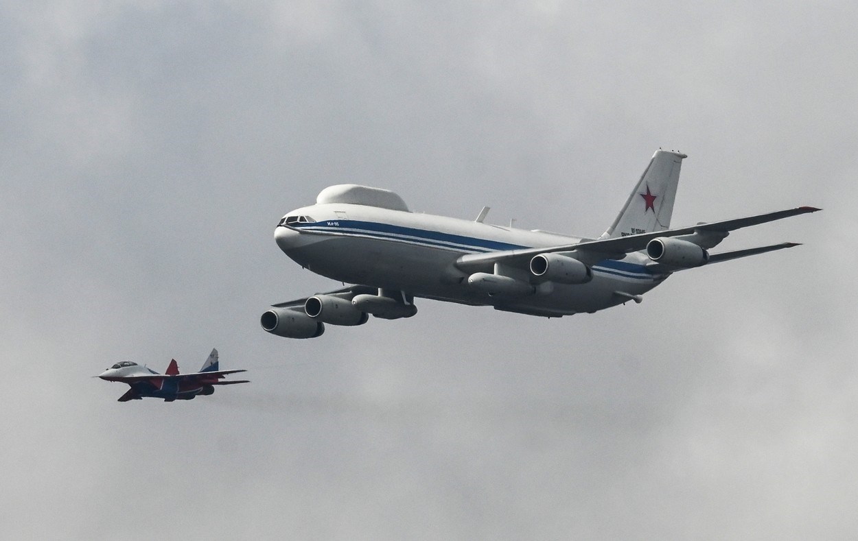 Ovo je Putinovo upozorenje Zapadu: Na Dan pobjede poletjet će avion "sudnjeg dana"