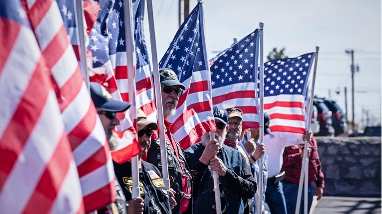 Ekonomija je Amerikancima najvažnije pitanje uoči izbora, kaže anketa