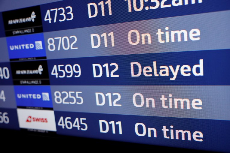 Američki zračni prostor vraća se u normalu nakon blokade vlade