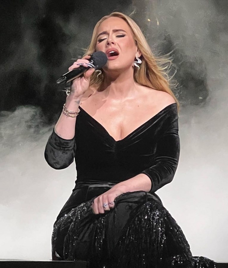 Adele: Jednom sam popila četiri boce vina prije 11 ujutro