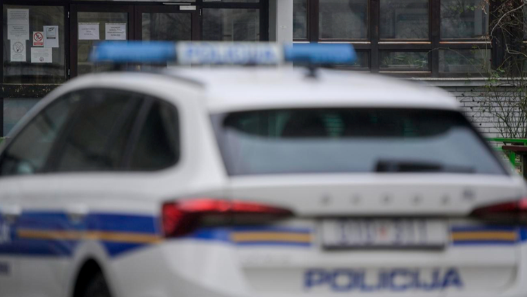 Brutalno nasilje u školi u Zagrebu. Majka: Sinu su mi glavom udarali o umivaonik