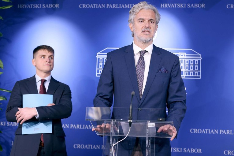 Drito podnio pritužbu EK-u zbog otpada u Lici. "Glogov kolac u srce plenkizma"
