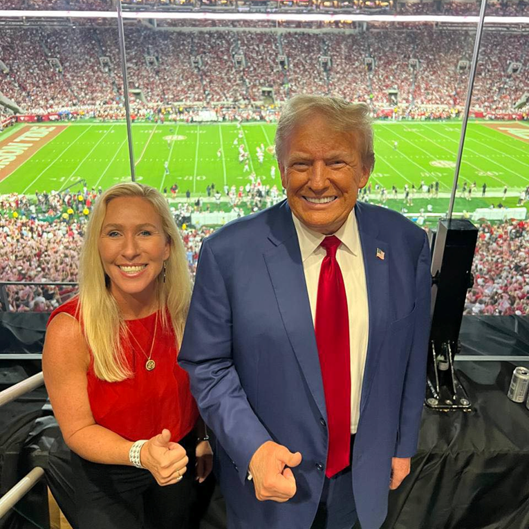 Bila je vjerna Trumpova saveznica, onda je zaratila s njim. Sad je najavila ostavku