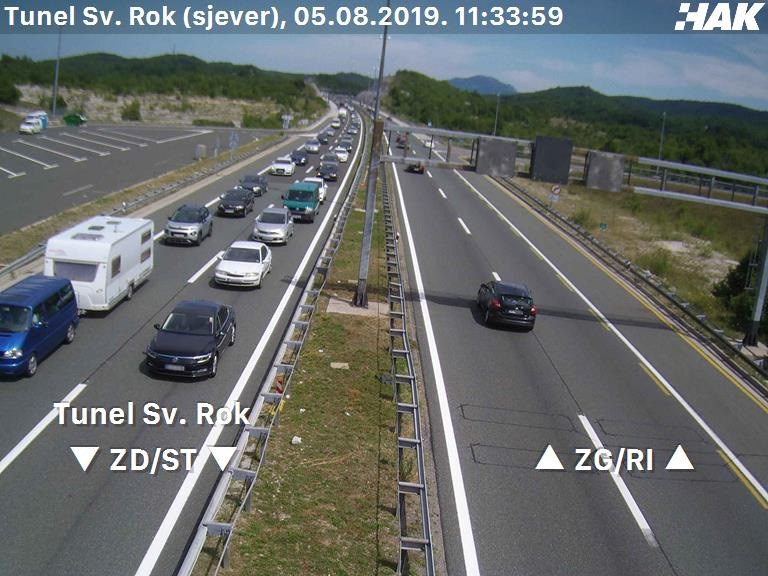 Kilometarska kolona pred Svetim Rokom, budite strpljivi i oprezni
