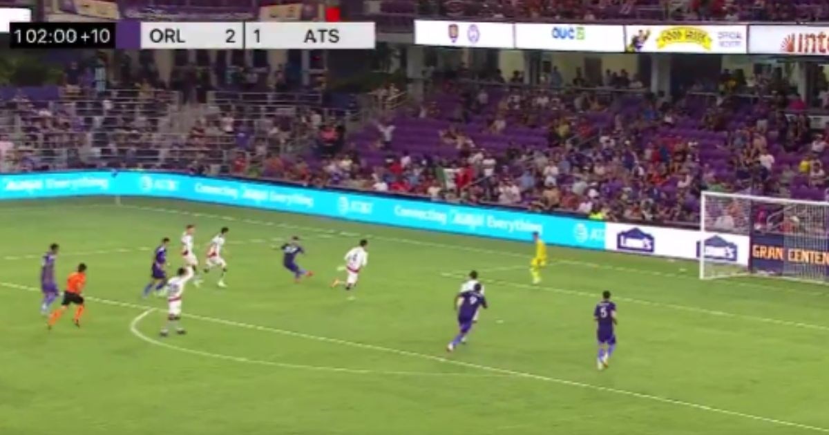 Pogledajte novi gol Pašalića. U produžecima je sjajno zakucao loptu u rašlje