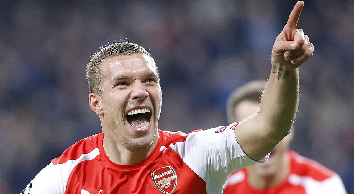 Arsenal bira igrača mjeseca, Podolski mu spustio na Twitteru