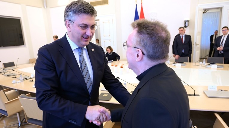 Biskupi se sastali s Plenkovićem, oduševljeni su planom za zabranu rada nedjeljom