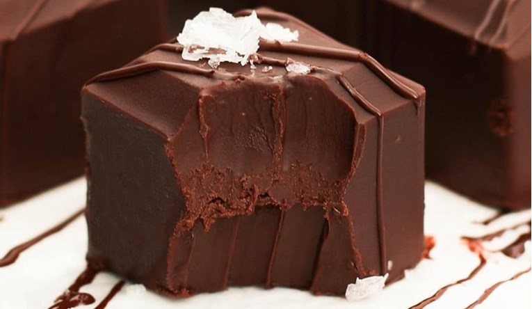 Zdravo i jednostavno: Čokoladna poslastica od samo dva sastojka