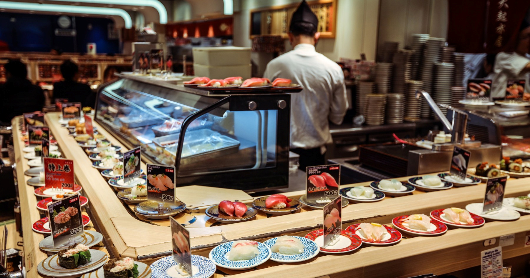 Znate li što je sushi vlakić? Japanski hit konačno stiže i u Hrvatsku