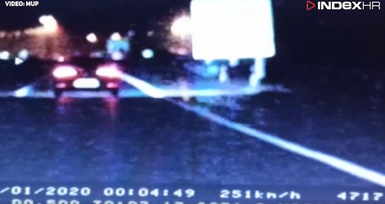 VIDEO Makedonac jurio 251 km/h na autocesti kod Nove Gradiške