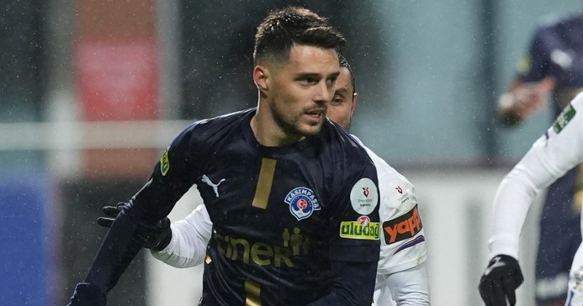 VIDEO Brekalo ušao s klupe pa skrivio penal kod vodstva protiv Bešiktaša