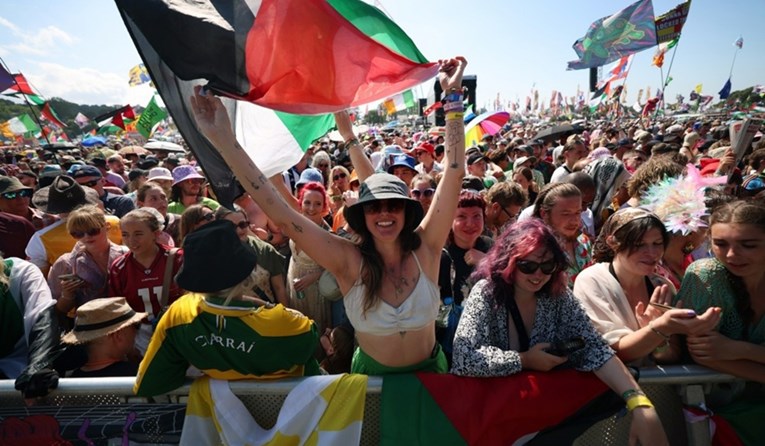 Amerika ukinula vize članovima benda koji su na koncertu uzvikivali "Smrt IDF-u"