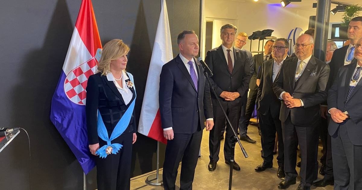 Poljski predsjednik odlikovao Kolindu najvišim ordenom. Imali ga Reagan, Mussolini...