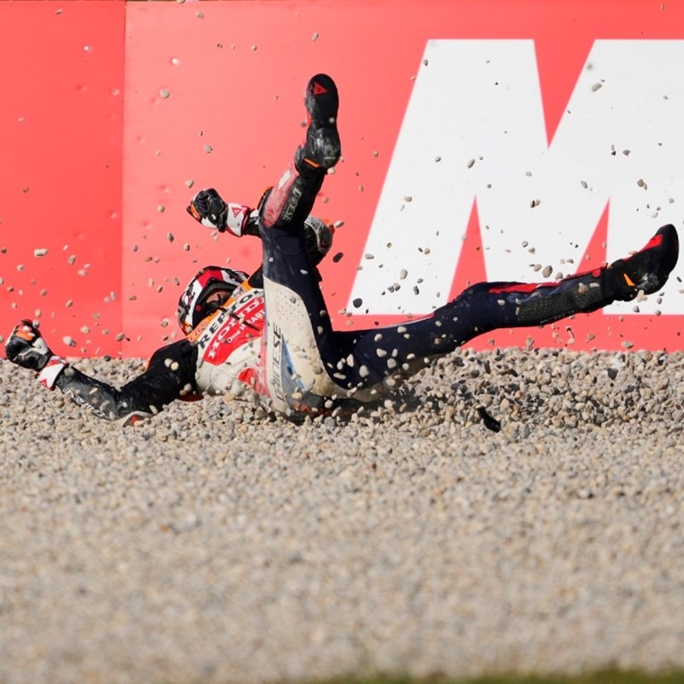 Talijanski motociklist pao tijekom testiranja. Hitno je prevezen u bolnicu