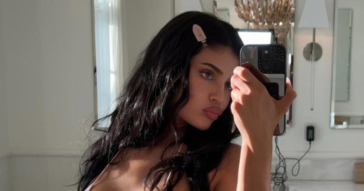 Kylie Jenner vratila bikini u omiljenoj boji milenijalaca