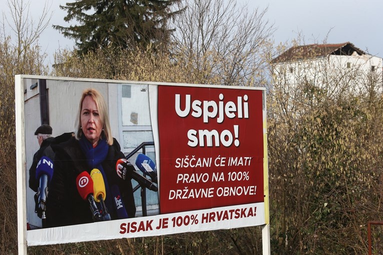 HDZ: Plakati su neukusni ispad sisačke gradonačelnice
