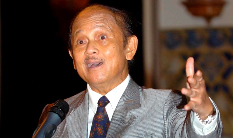 Umro bivši indonezijski predsjednik Habibie