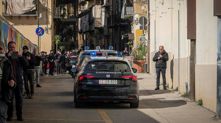 FOTO Ogromna akcija protiv mafije u Italiji. Palermo pod opsadom, uhićeno 130 ljudi