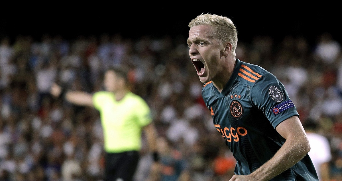 Van de Beek službeno u Manchester Unitedu