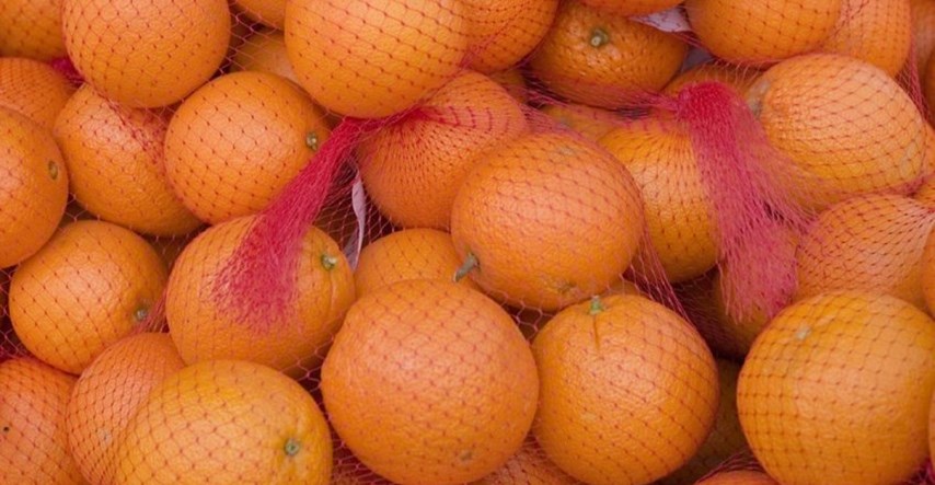 Znate li zašto se naranče uvijek prodaju u crvenim mrežicama?