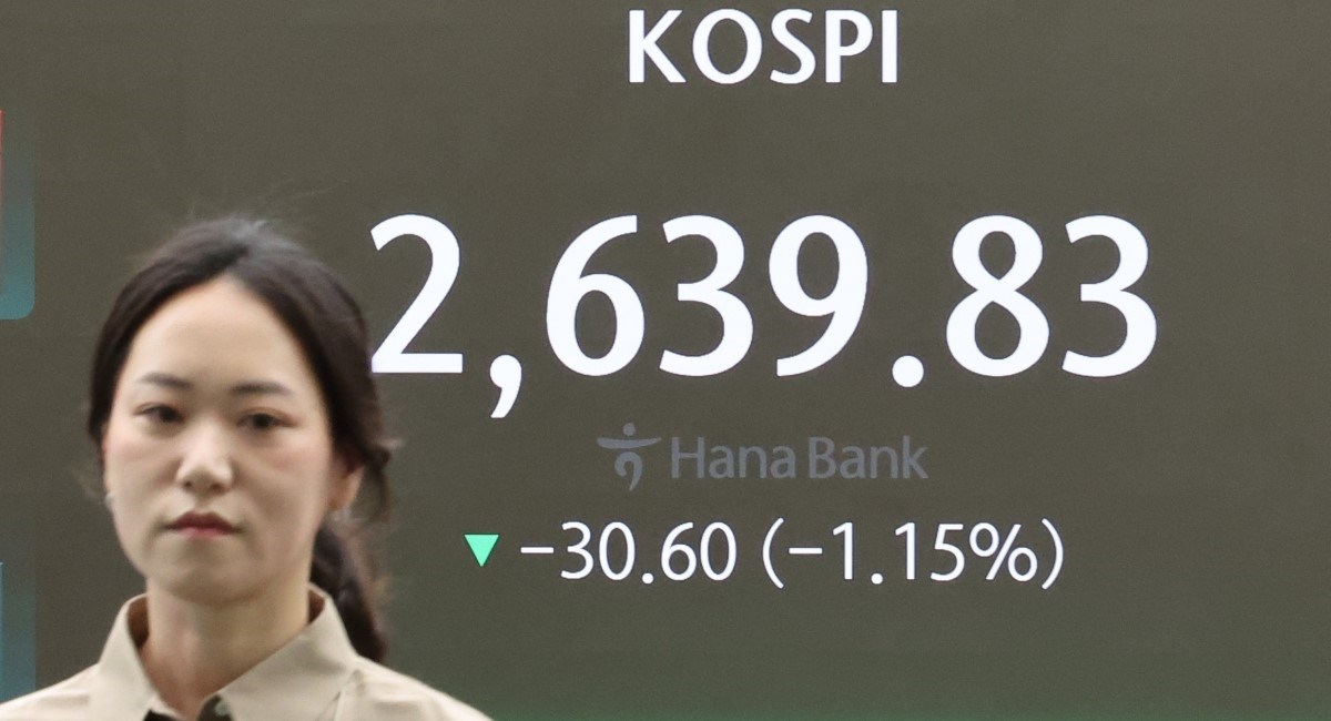 Pad na azijskim burzama, dolar je na najvišoj razini u pet mjeseci