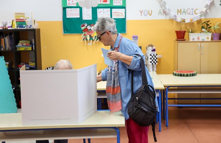 Vodi se borba za tri najveća grada. Kakva je u njima izlaznost?