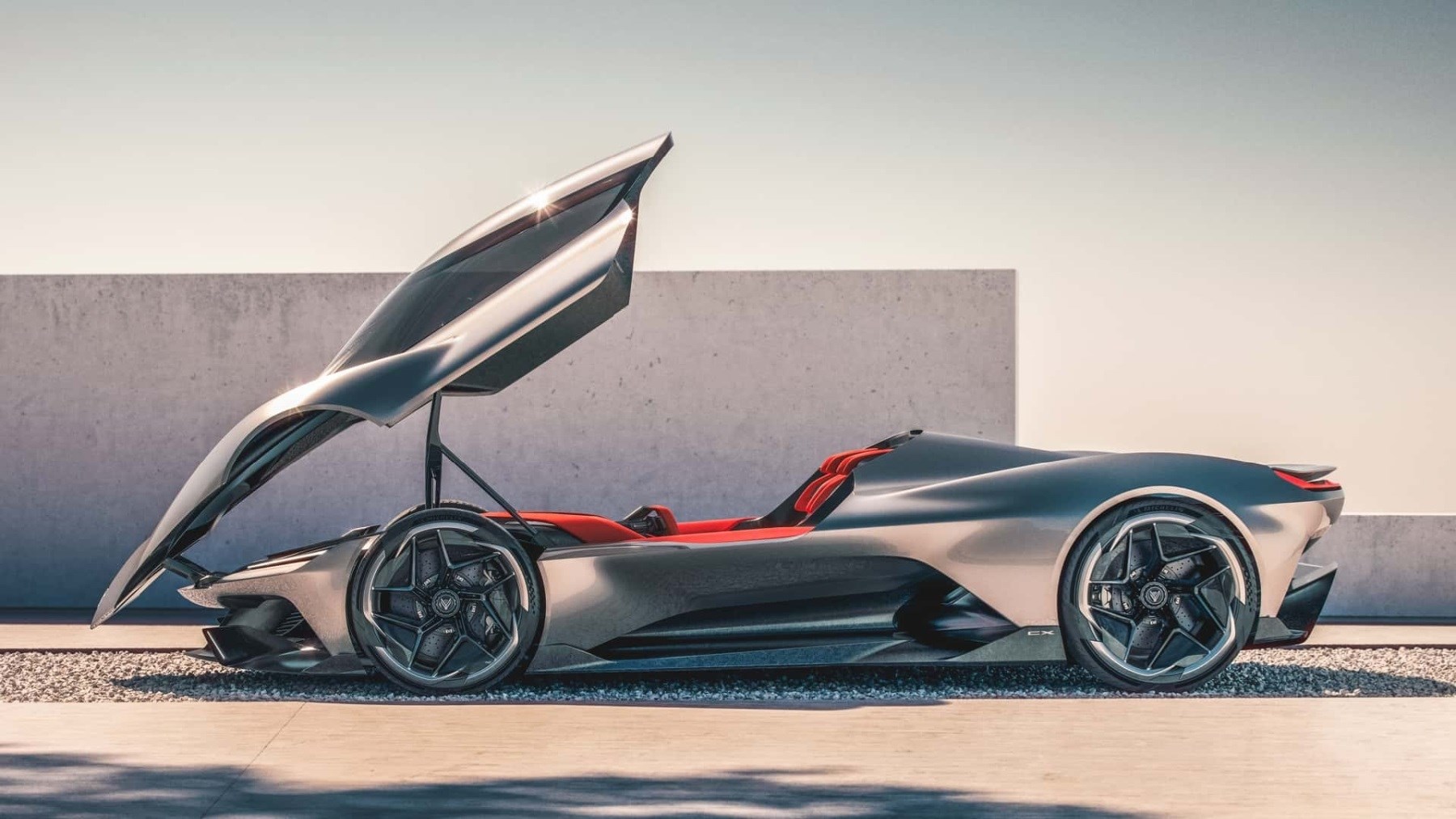 FOTO Chevrolet predstavio električni koncept Corvette s 2000 KS
