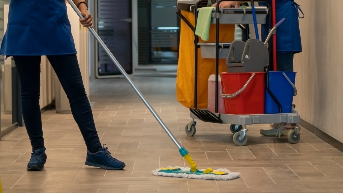 Čistačica se spotaknula i pala na benzinskoj. Tvrtka joj mora platiti 110.000 eura